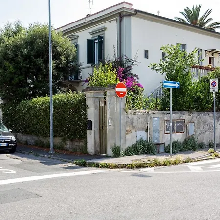 Casa Ginevra - 3 Minutes Walk From The Sea Apartman *